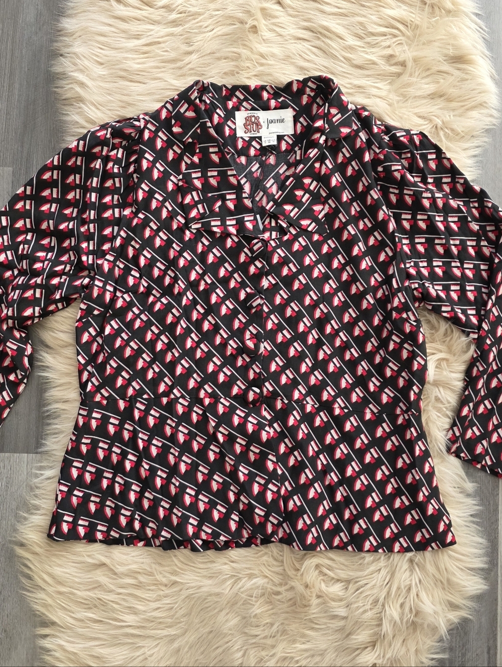 Lee Bender Bus Stop X Joanie Haggerston Button Front Blouse Black‎ & Red Size 14
